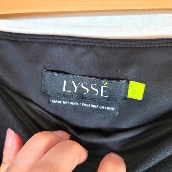 LYSSE FRONT CENTER SEAM FLARE BLACK PULL ON LEGGINGS, SZ SMALL - Picture 5 of 12